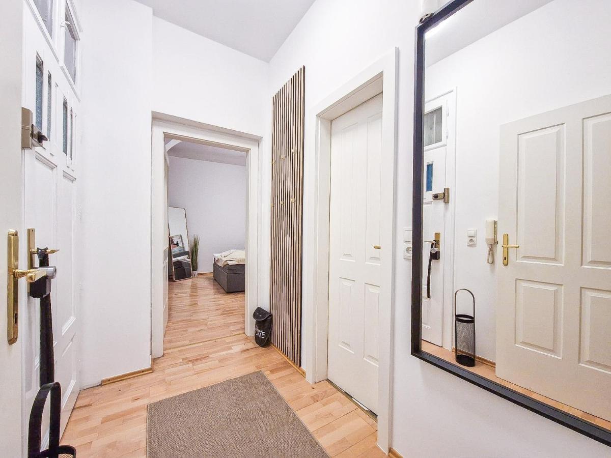 Feelhome - Design Apartment Fur 4 Gaste - Smart Tv - Naschmarkt Vienna Esterno foto