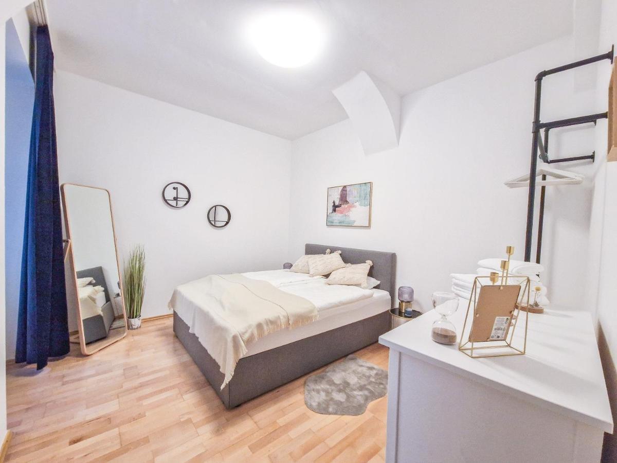 Feelhome - Design Apartment Fur 4 Gaste - Smart Tv - Naschmarkt Vienna Esterno foto